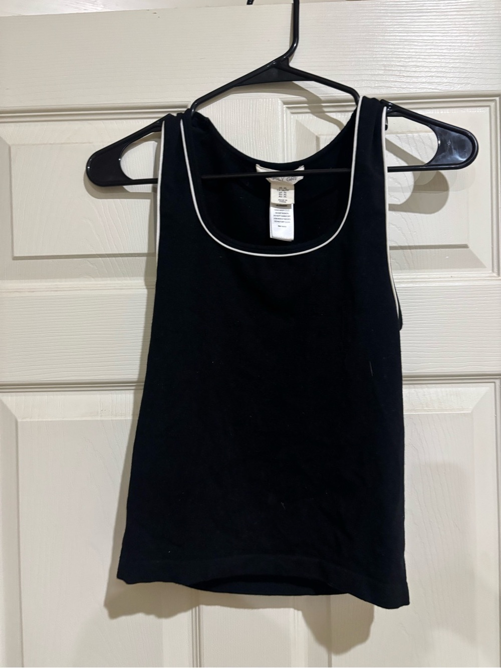 Classic Black Scoop Neck Tank Top with White Piping